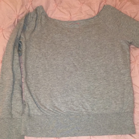 American Eagle Sweater - Picture 5 of 5